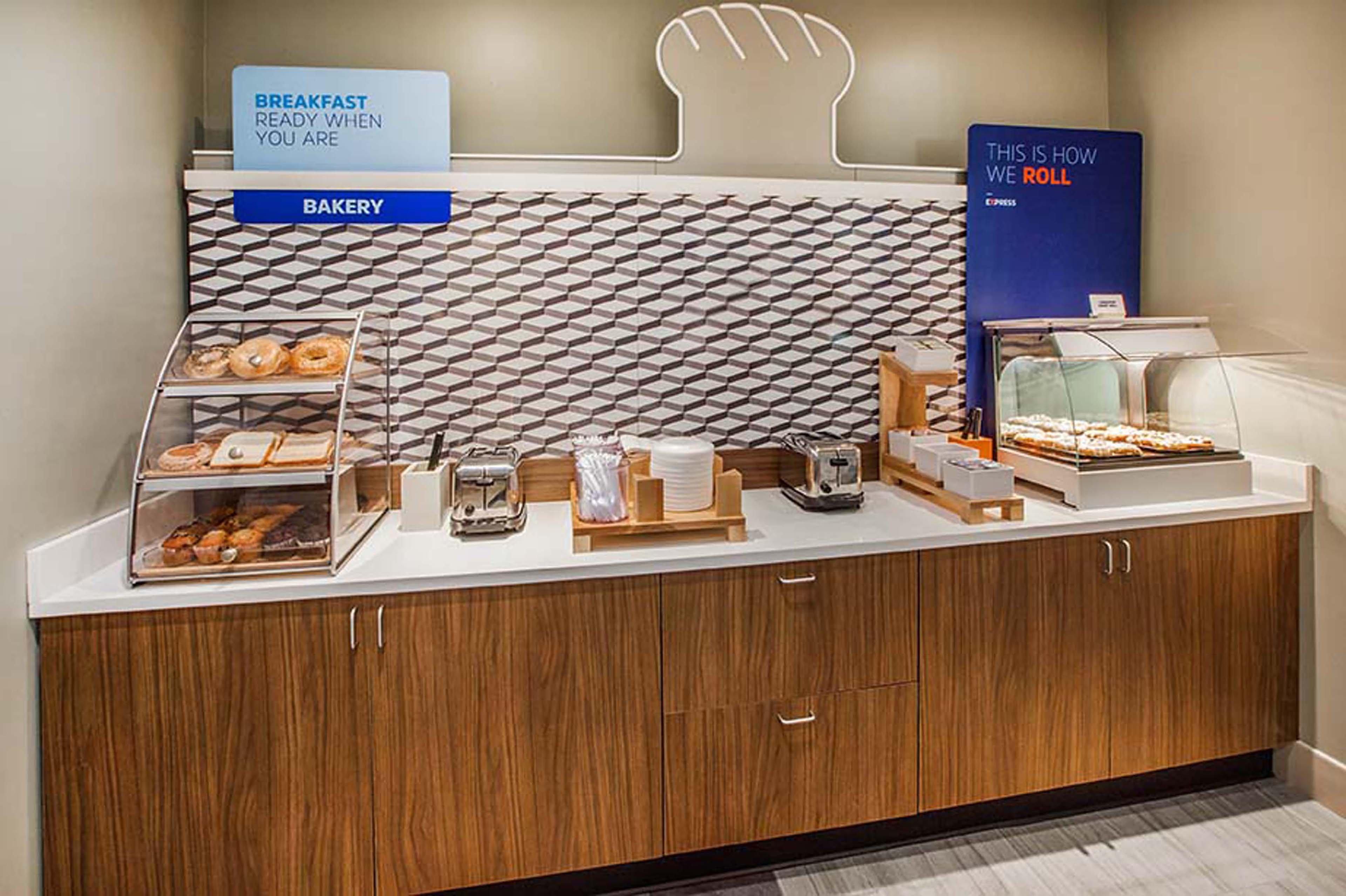Holiday Inn Express And Suites Stroudsburg-Poconos By Ihg Екстериор снимка
