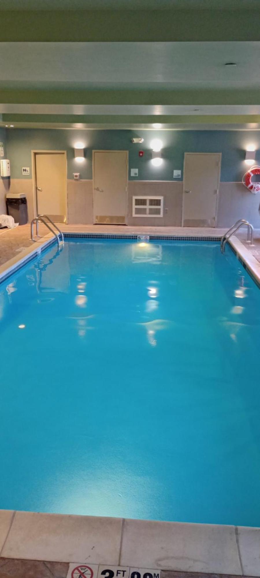 Holiday Inn Express And Suites Stroudsburg-Poconos By Ihg Екстериор снимка