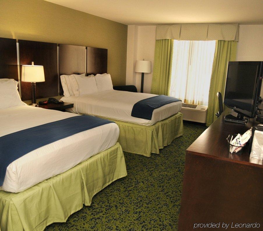 Holiday Inn Express And Suites Stroudsburg-Poconos, An Ihg Hotel Стая снимка