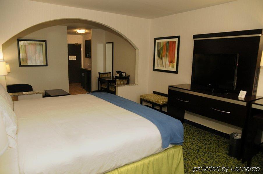 Holiday Inn Express And Suites Stroudsburg-Poconos, An Ihg Hotel Стая снимка
